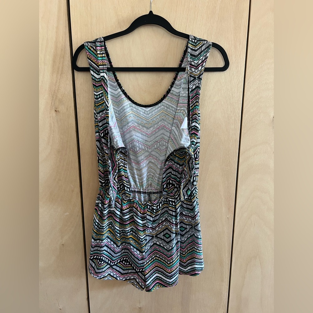 Colorful Geometric Patterned Romper - Picture 3 of 3